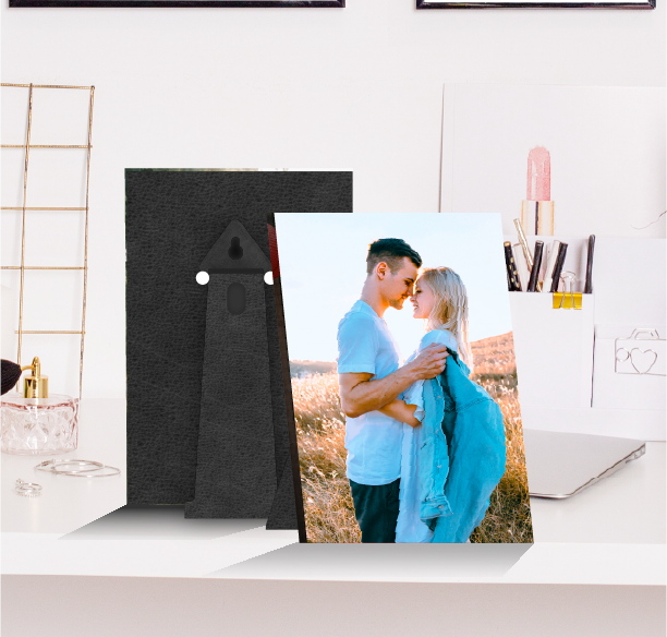 Personalized table photo frame displaying a family photo for home decor in Riyadh, Saudi Arabia.